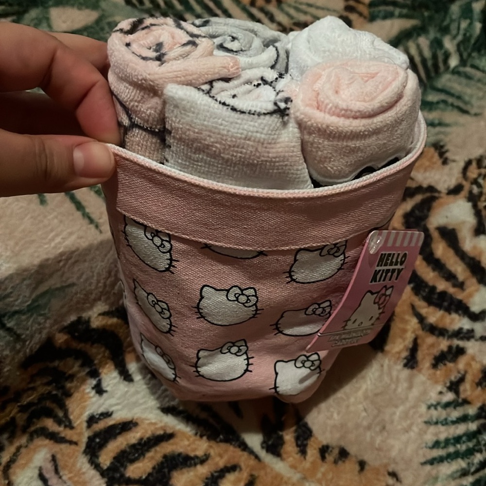 Hello Kitty washcloth caddy set